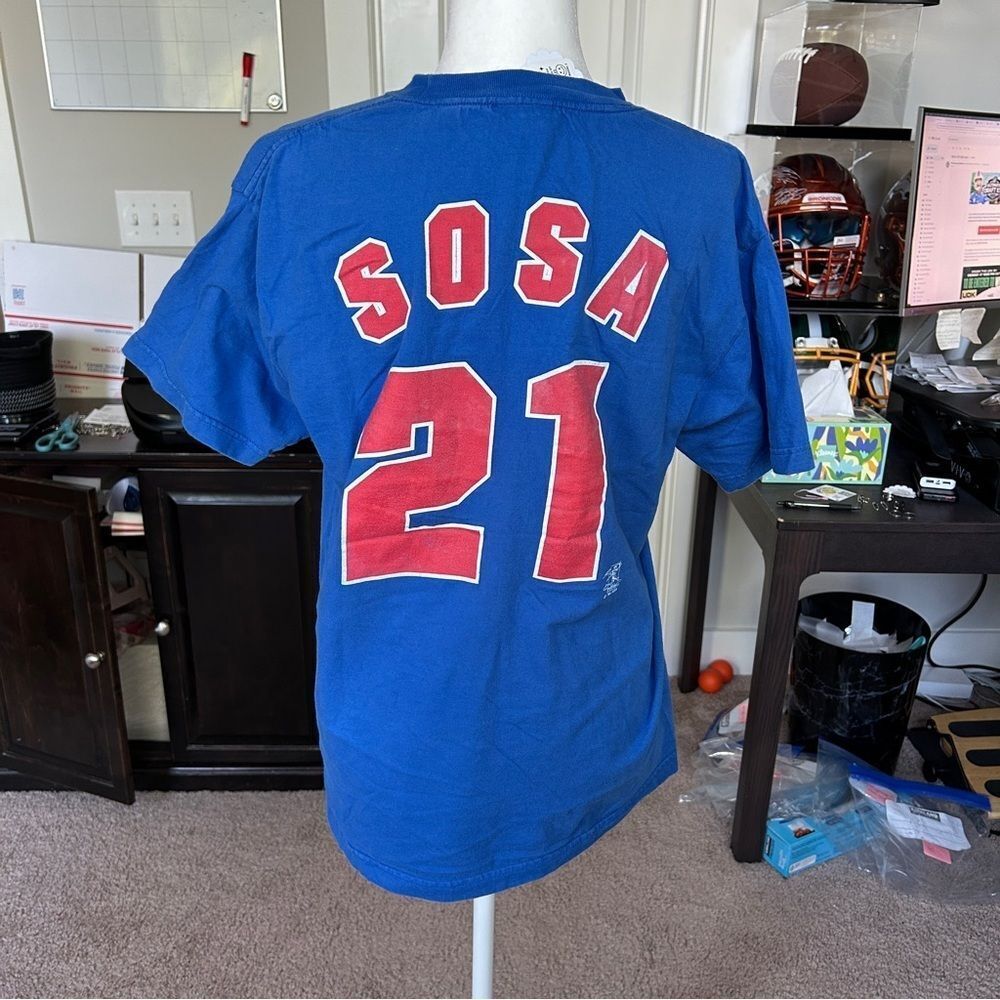 Dynasty Vintage Sammy Sosa 2004 Chicago Cubs #21 Blue Red Graphic T-Shirt Medium - Picture 4 of 13